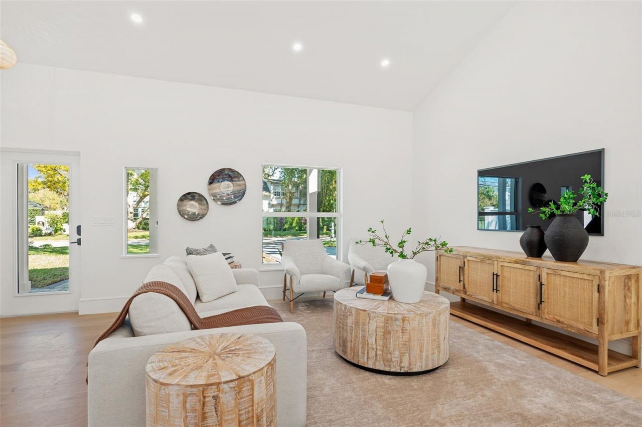 1834 Bougainvillea Street, Sarasota, FL 34239 Photo