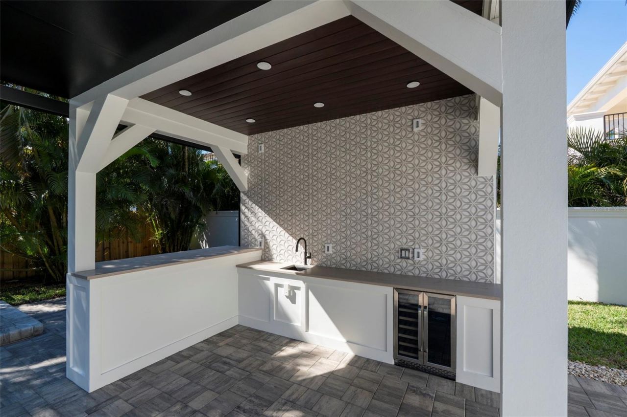 1834 Bougainvillea Street, Sarasota, FL 34239 Photo