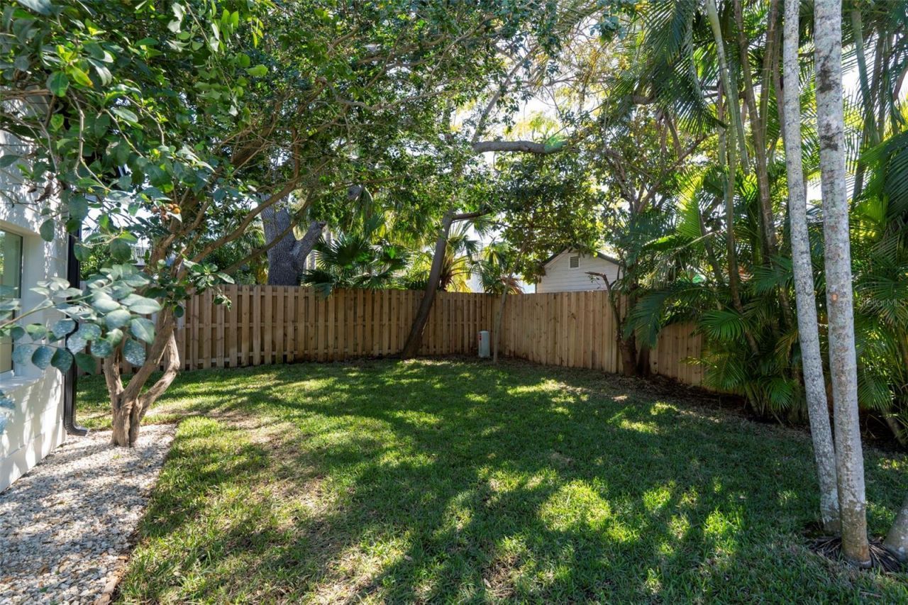 1834 Bougainvillea Street, Sarasota, FL 34239 Photo