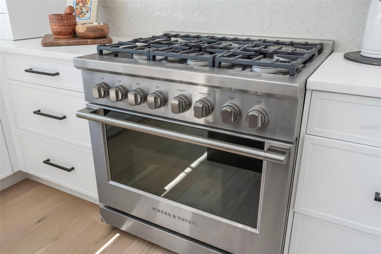 1834 Bougainvillea Street, Sarasota, FL 34239 Photo