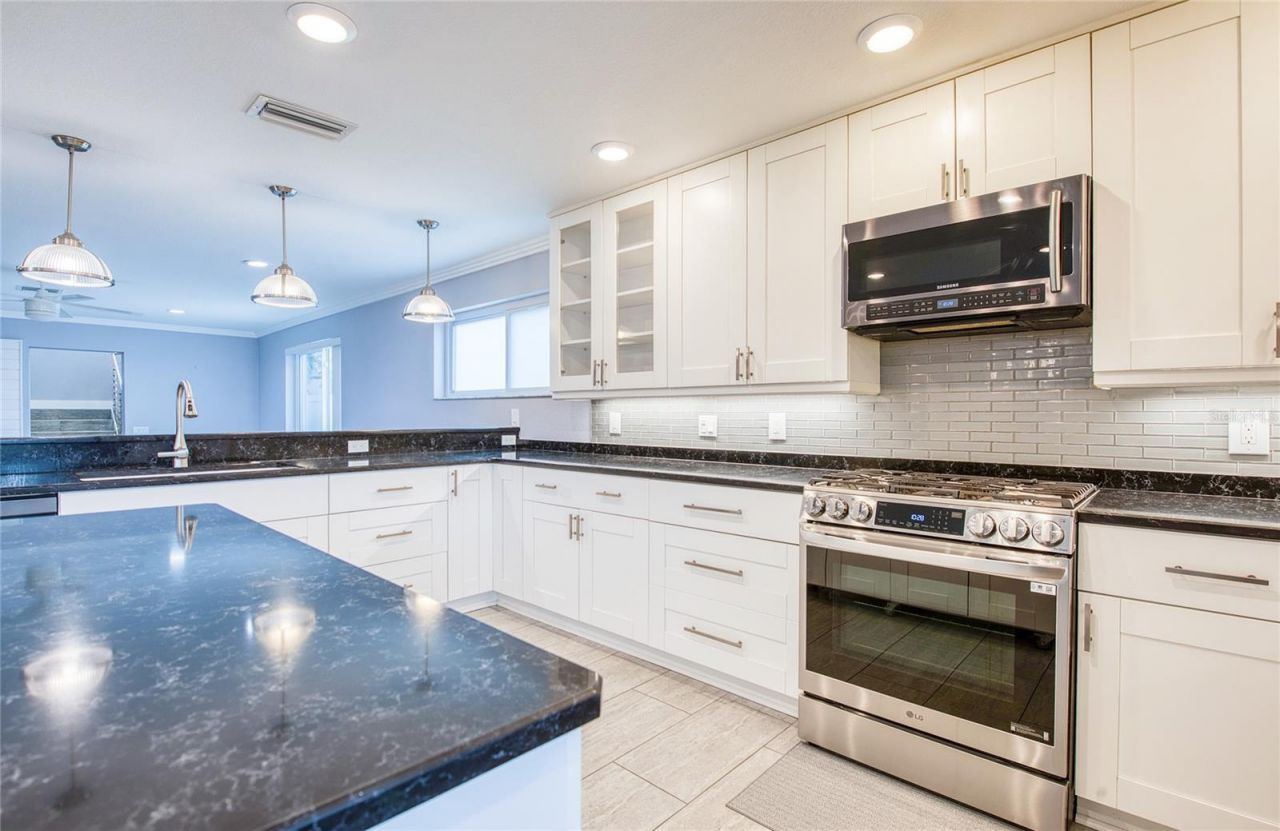 6408 7th Avenue N, Saint Petersburg, FL 33710 Photo