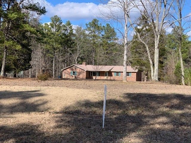 641 Swan Ave, Hohenwald, TN 38462 Main Photo