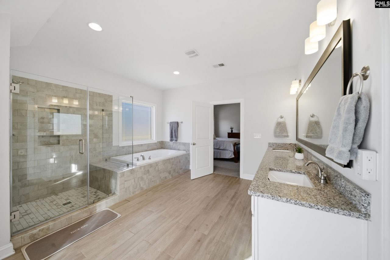 532 Radnor Hunt Court Photo 21