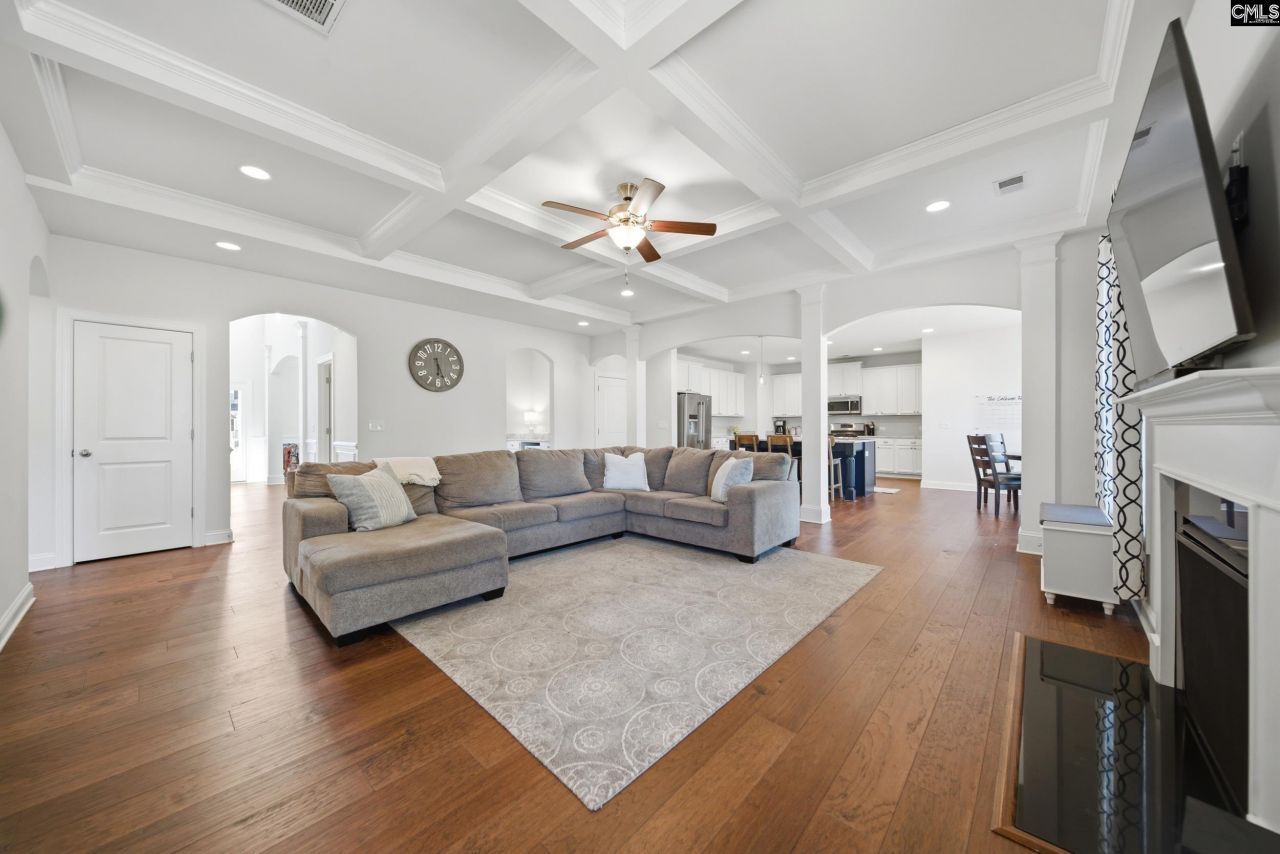 532 Radnor Hunt Court Photo 9