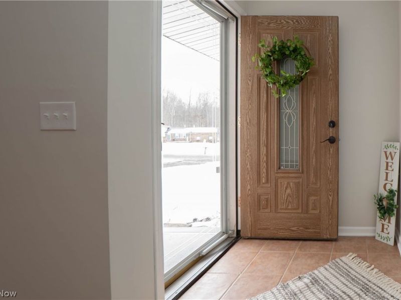 8541 E Wadora Circle NW, North Canton, OH 44720 Photo 2