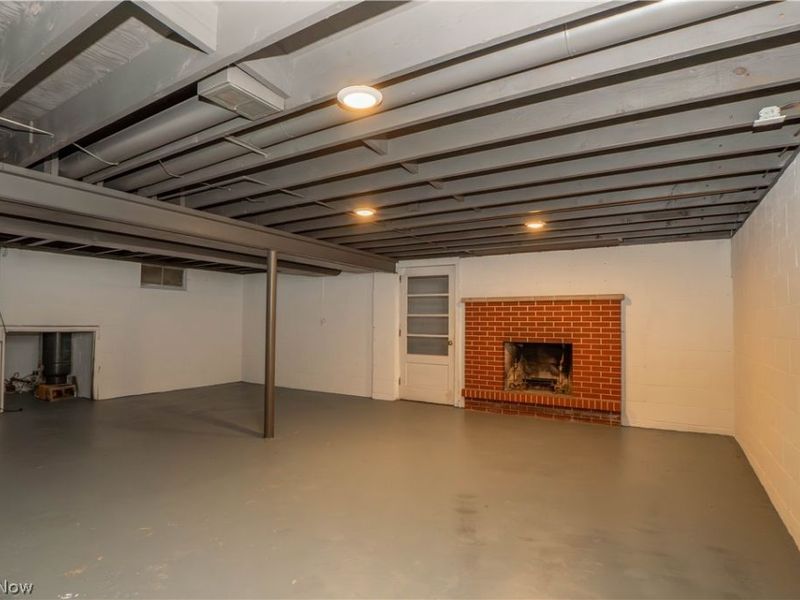 8541 E Wadora Circle NW, North Canton, OH 44720 Photo 22