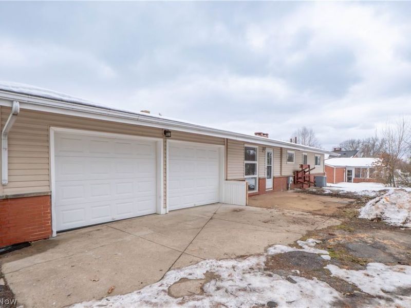 8541 E Wadora Circle NW, North Canton, OH 44720 Photo 25