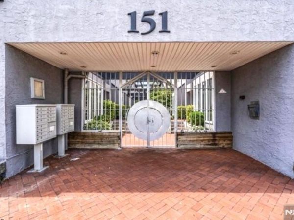 151 Liberty Street 9, Unit 9, LITTLE FERRY, NJ 07643