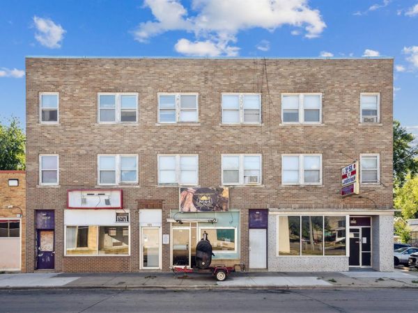 925 W 5th Street, Waterloo, IA 50702