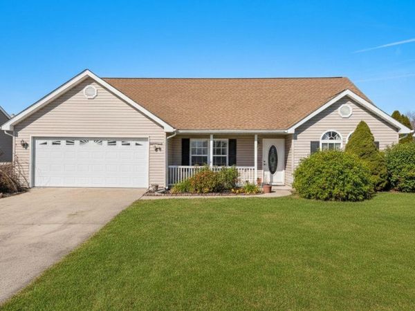 92 WYER ST, WEYERS CAVE, VA 24486