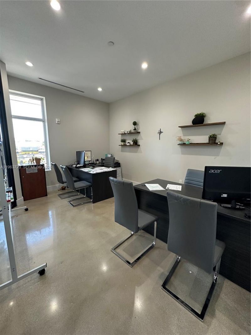 12750 NW 17th St, Unit 208, Sweetwater, FL 33182 Photo