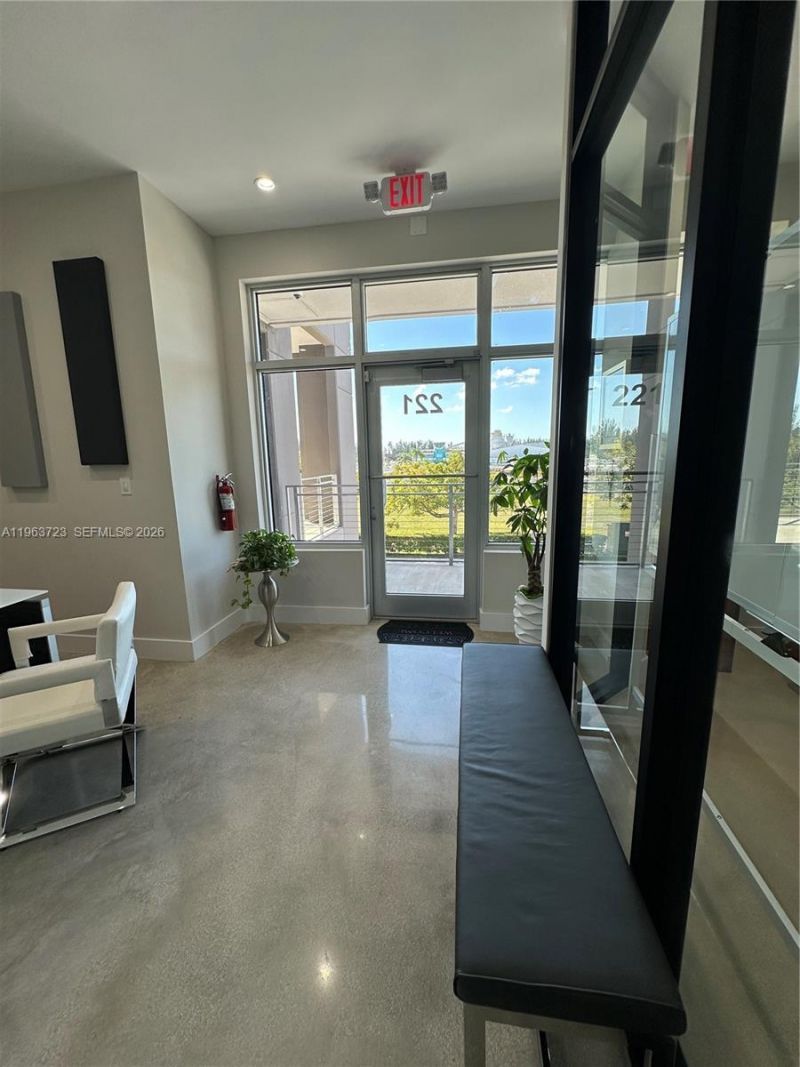 12750 NW 17th St, Unit 208, Sweetwater, FL 33182 Photo