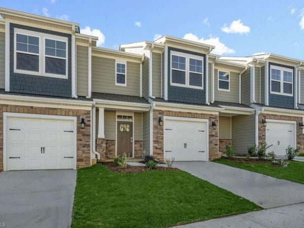 1666 Hallview Court, Kernersville, NC 27284