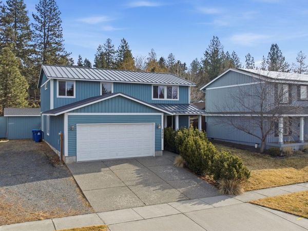 2500 NW Summerhill Drive, Bend, OR 97703