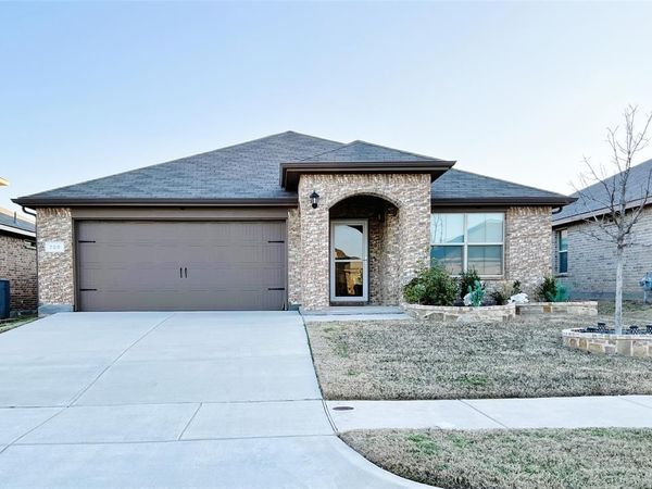 720 Watson Way, Crowley, TX 76036