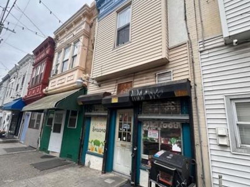 2324 S 7th Street, Philadelphia, PA 19148 Main Photo