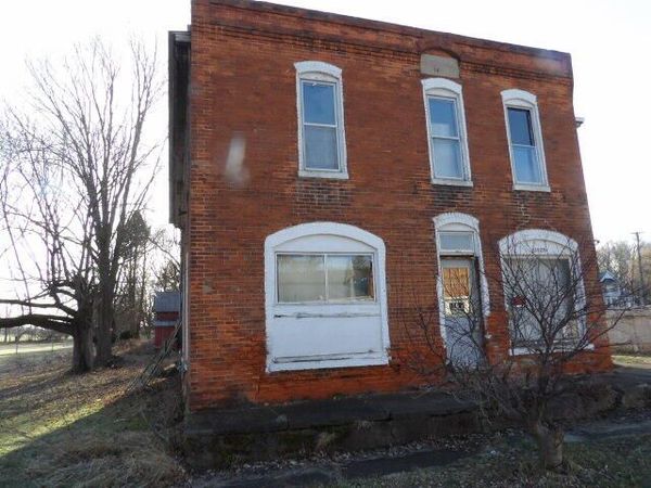 13985 S 42nd Street, Fulton, MI 49052