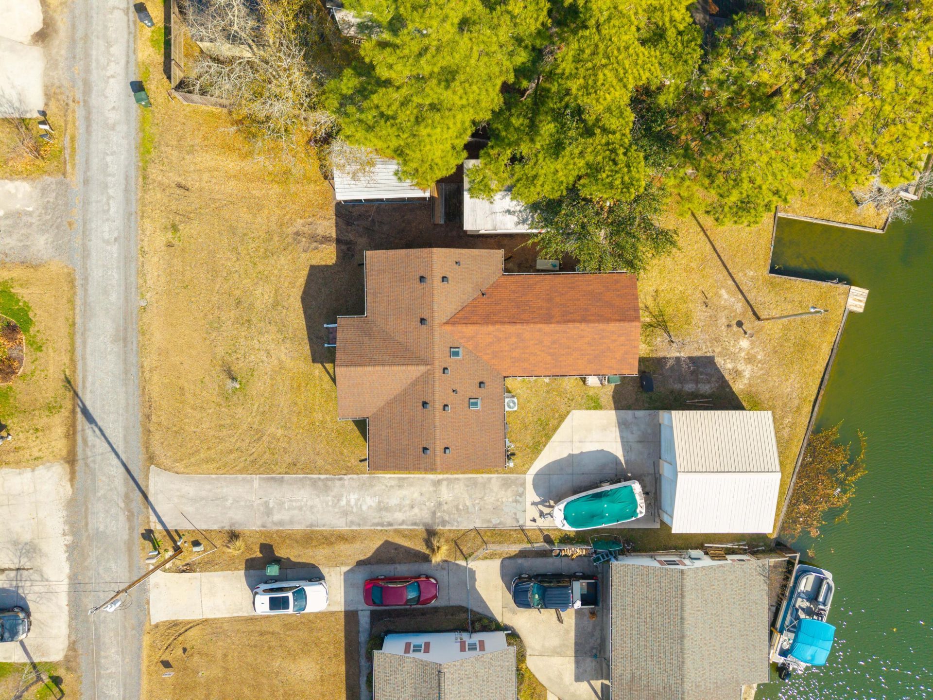 409 Chippendale Lane Photo 18