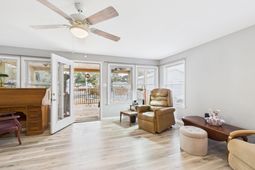 409 Chippendale Lane photo 4