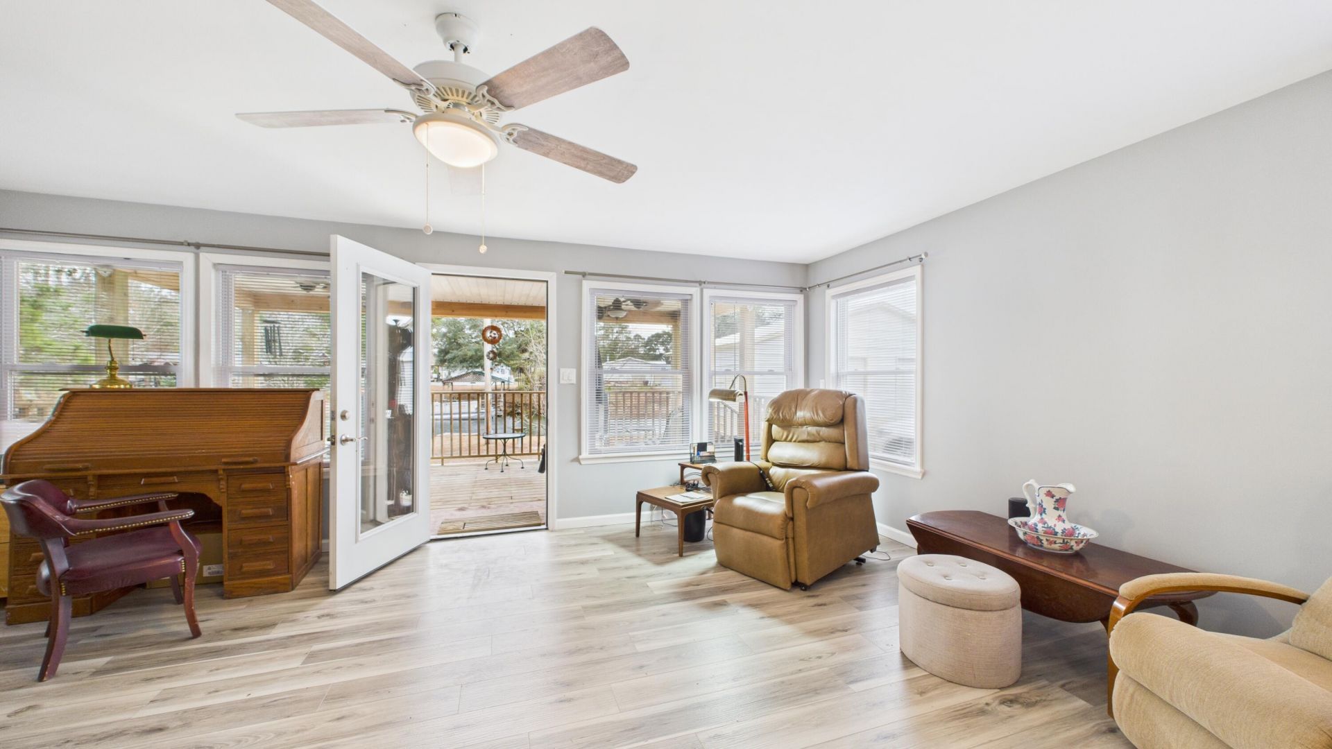 409 Chippendale Lane Photo 4