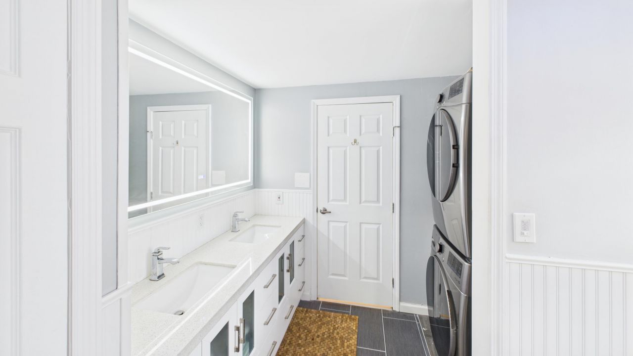 409 Chippendale Lane Photo 8