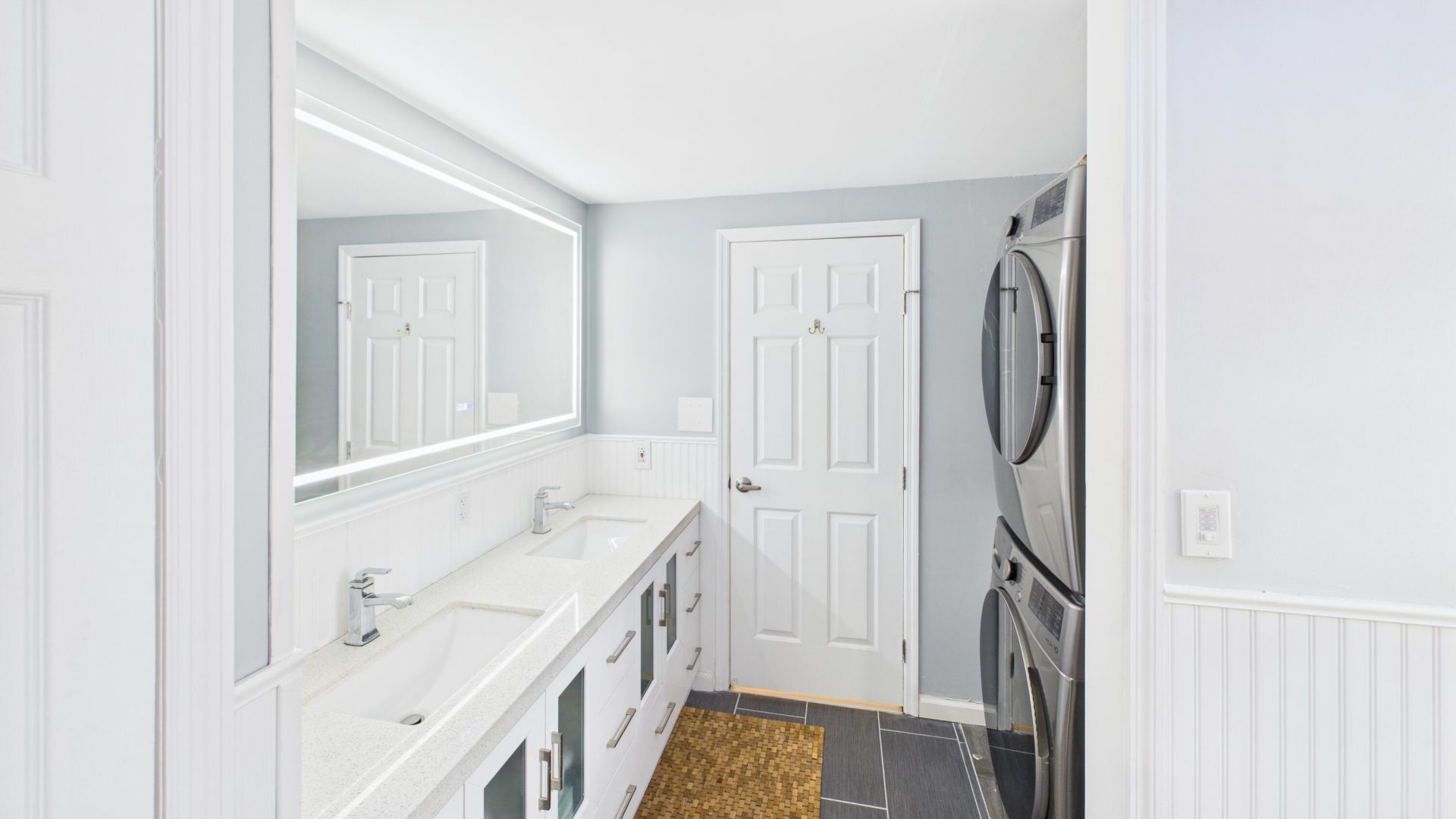 409 Chippendale Lane Photo 9