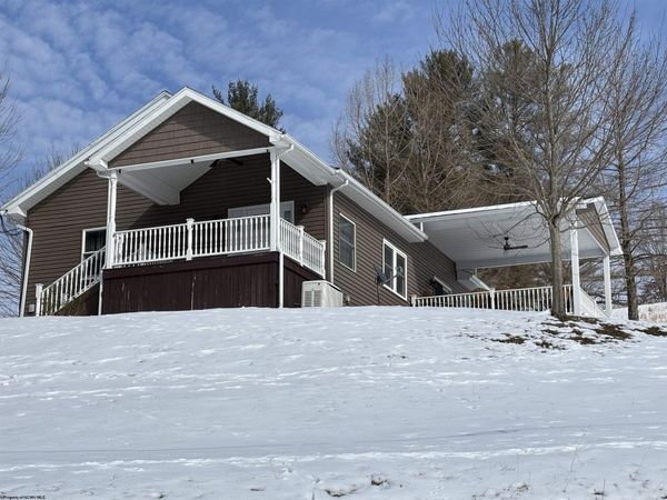 2704 Sycamore Road, Clarksburg, WV 26301