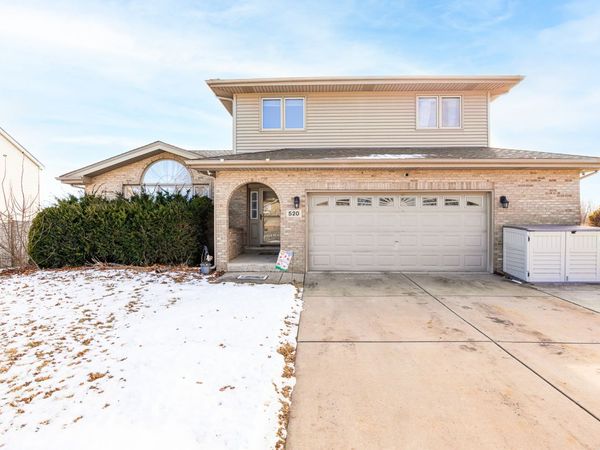 520 High Grove Drive, Minooka, IL 60447