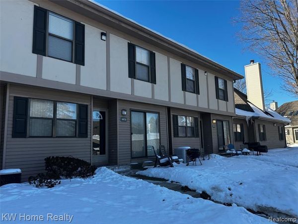 24733 Primrose Lane, Southfield, MI 48033