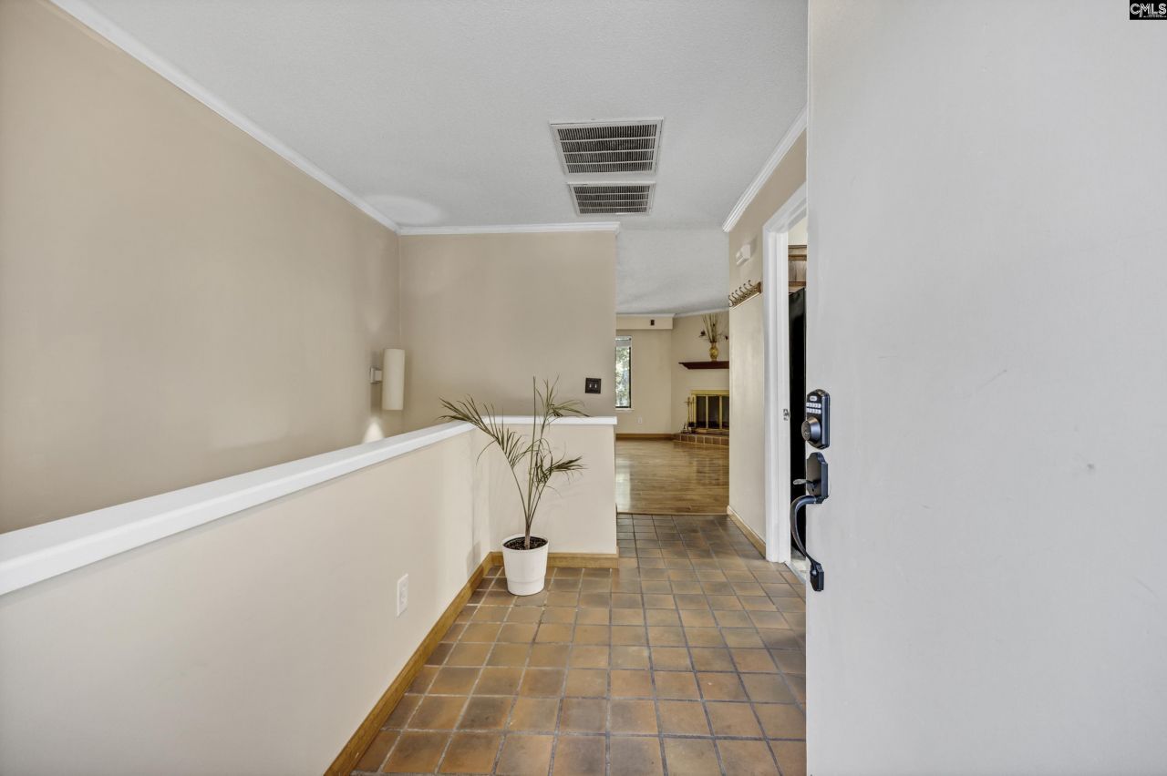 46 Woodwind Court  Photo 5