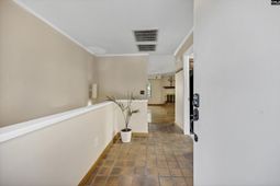 46 Woodwind Court  photo 4