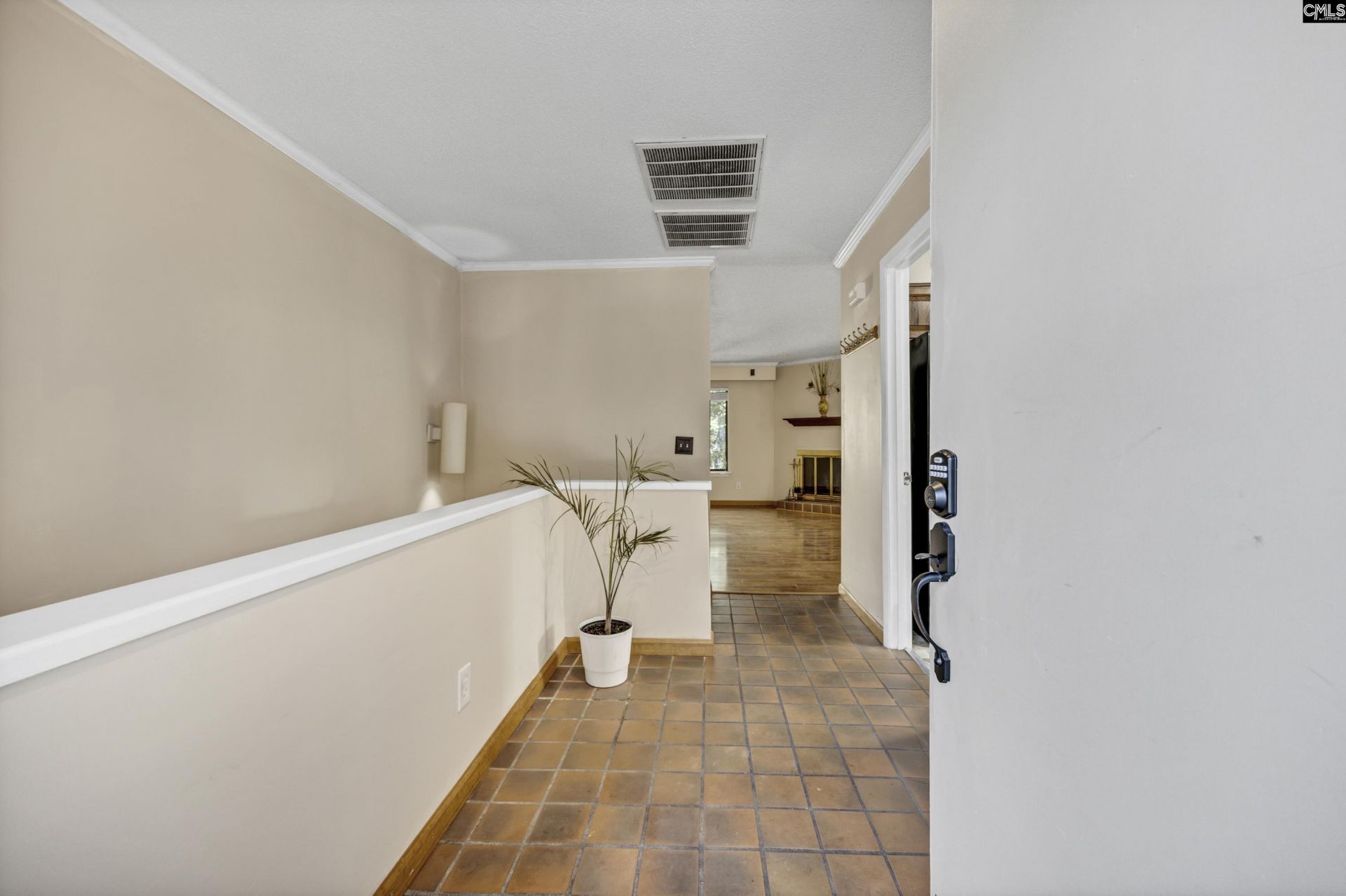 46 Woodwind Court Photo 7