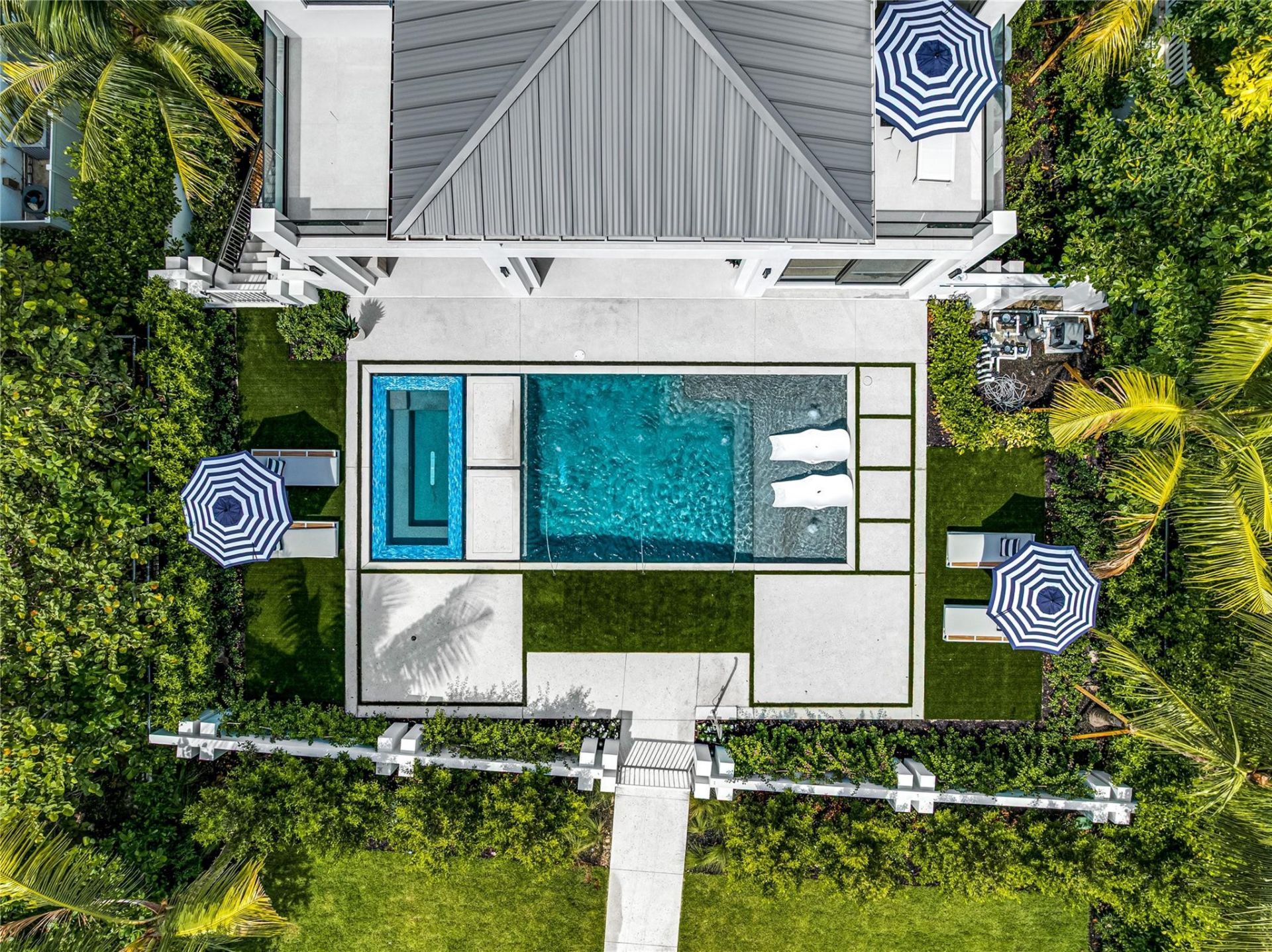 6107 N Ocean Blvd, Ocean Ridge, FL 33435 Photo