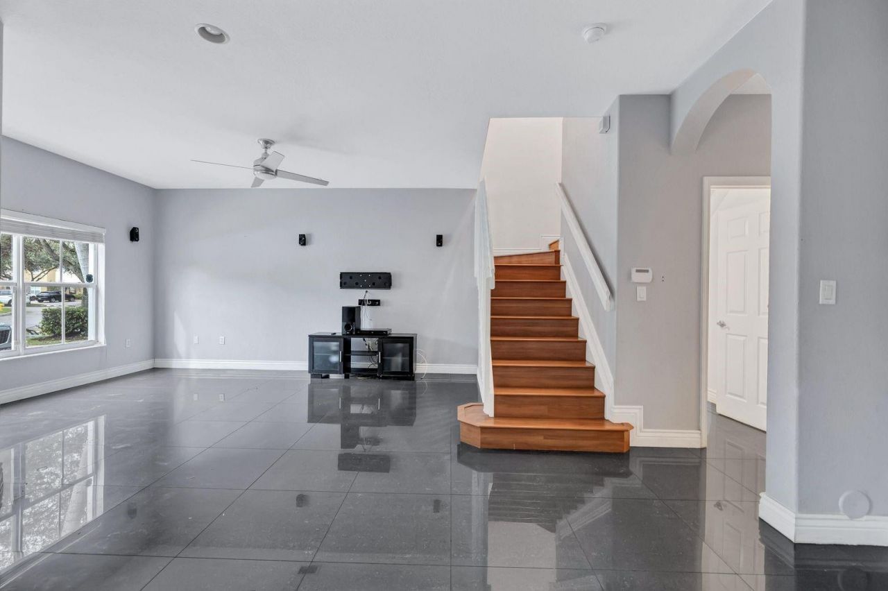 3122 Merrick Terrace, Unit 1904, Margate, FL 33063 Photo