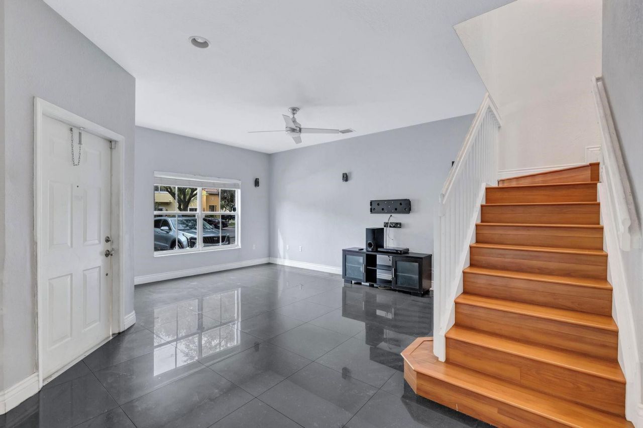 3122 Merrick Terrace, Unit 1904, Margate, FL 33063 Photo