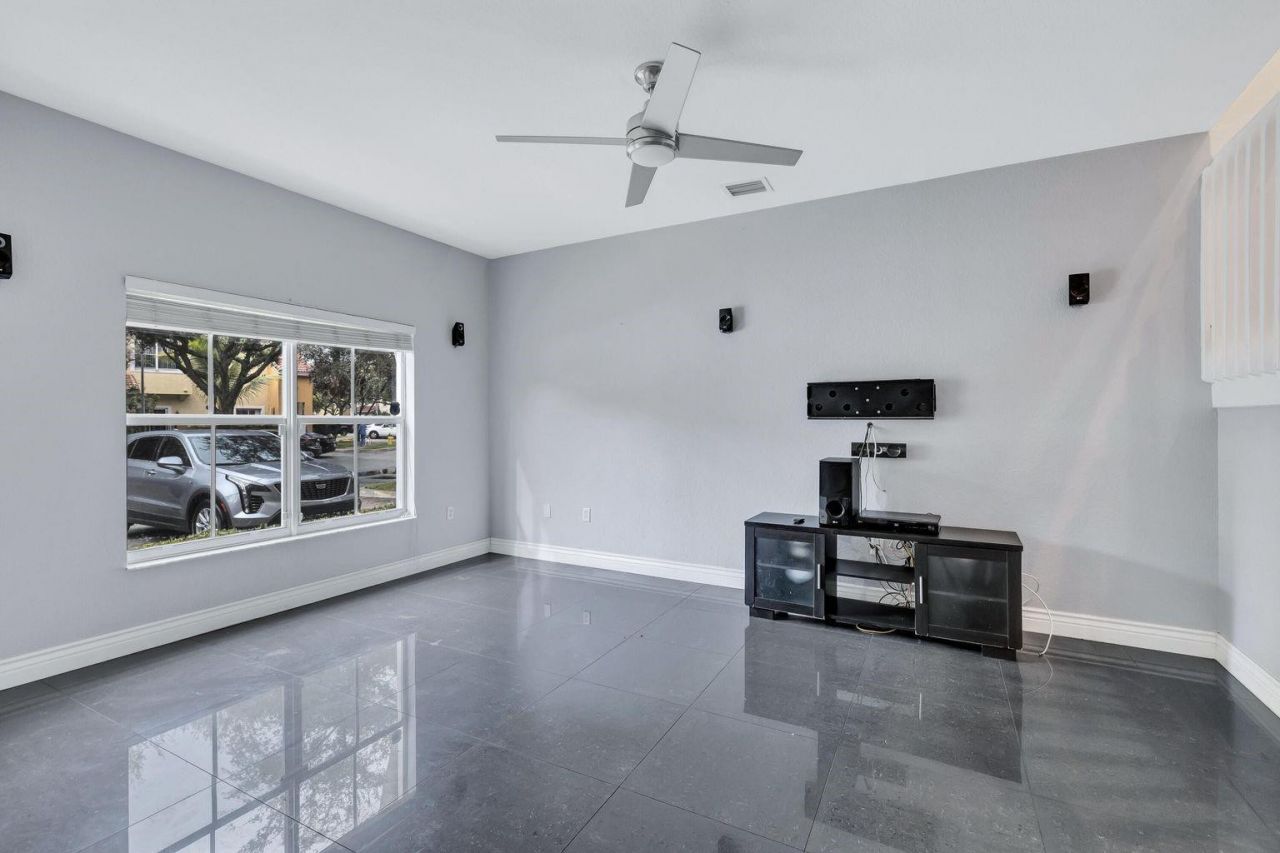 3122 Merrick Terrace, Unit 1904, Margate, FL 33063 Photo