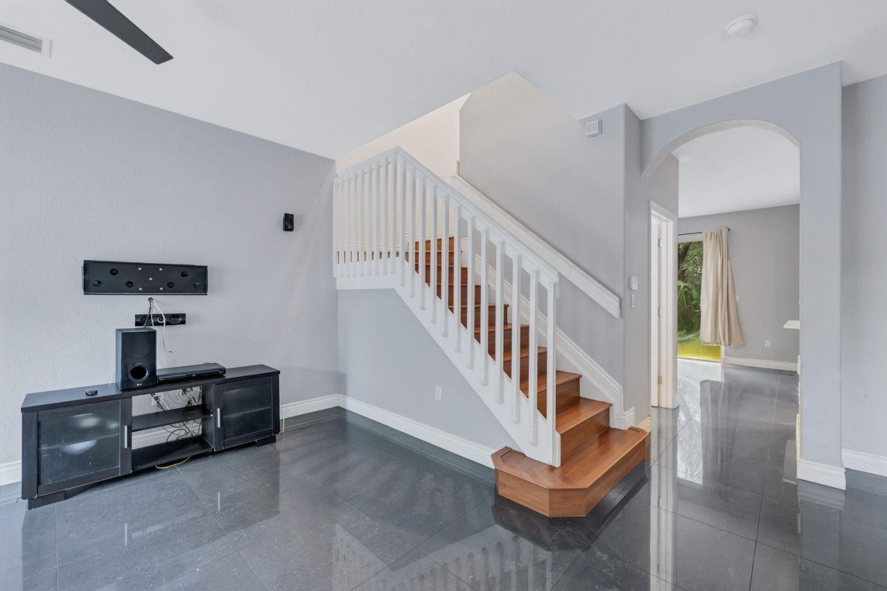 3122 Merrick Terrace, Unit 1904, Margate, FL 33063 Photo