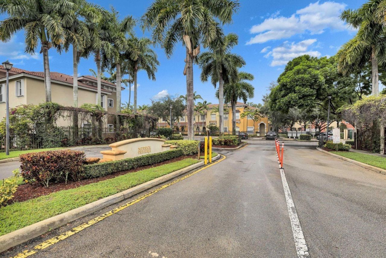 3122 Merrick Terrace, Unit 1904, Margate, FL 33063 Photo