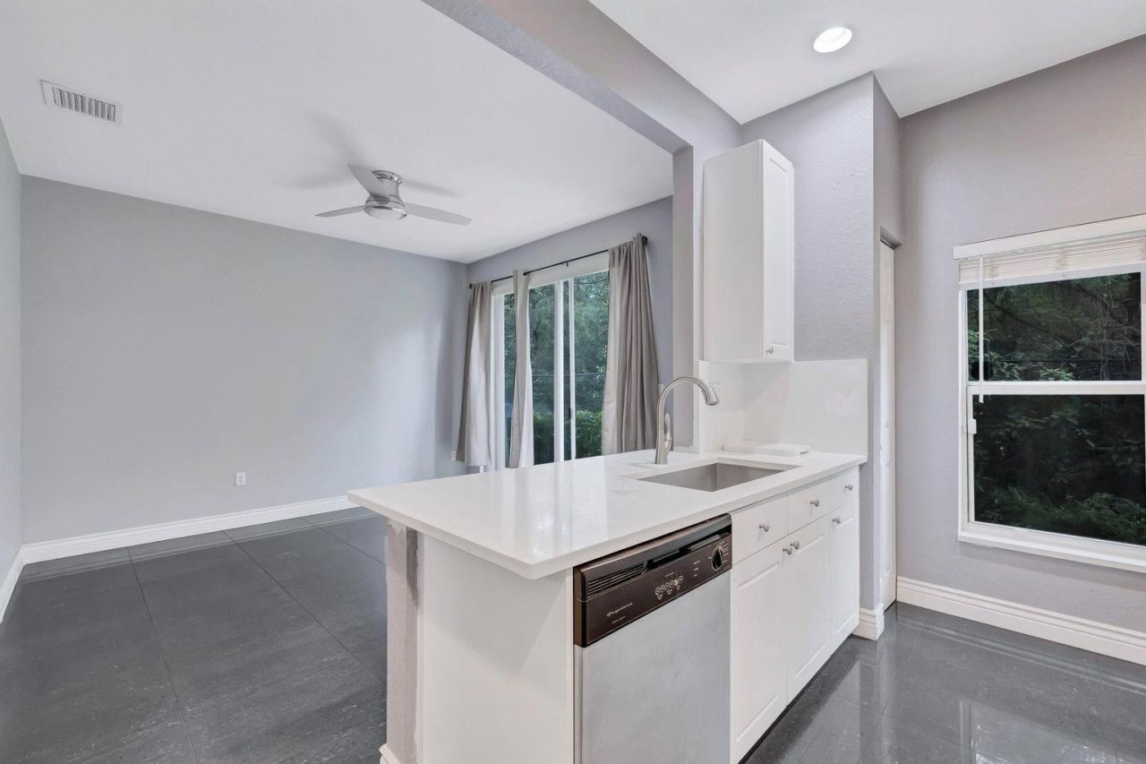 3122 Merrick Terrace, Unit 1904, Margate, FL 33063 Photo