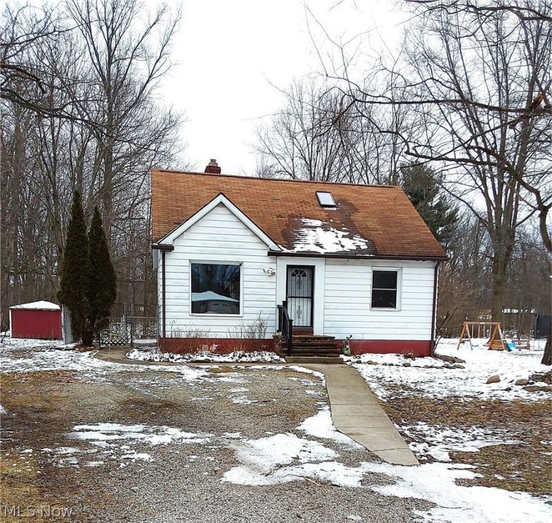 6172 Royalwood Road, North Royalton, OH 44133 Main Photo