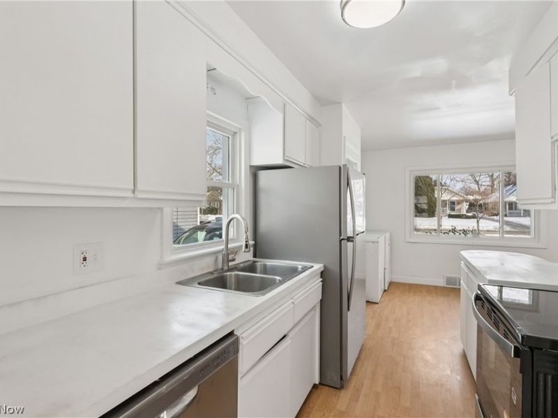 530 Glen Park Drive, Bay Village, OH 44140 Photo 13