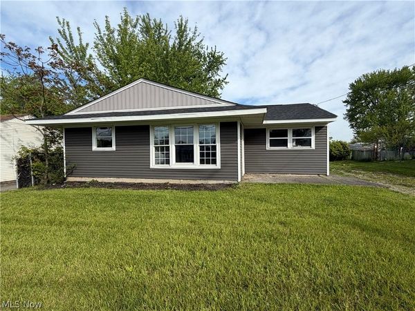 58 Rutledge Drive, Youngstown, OH 44505