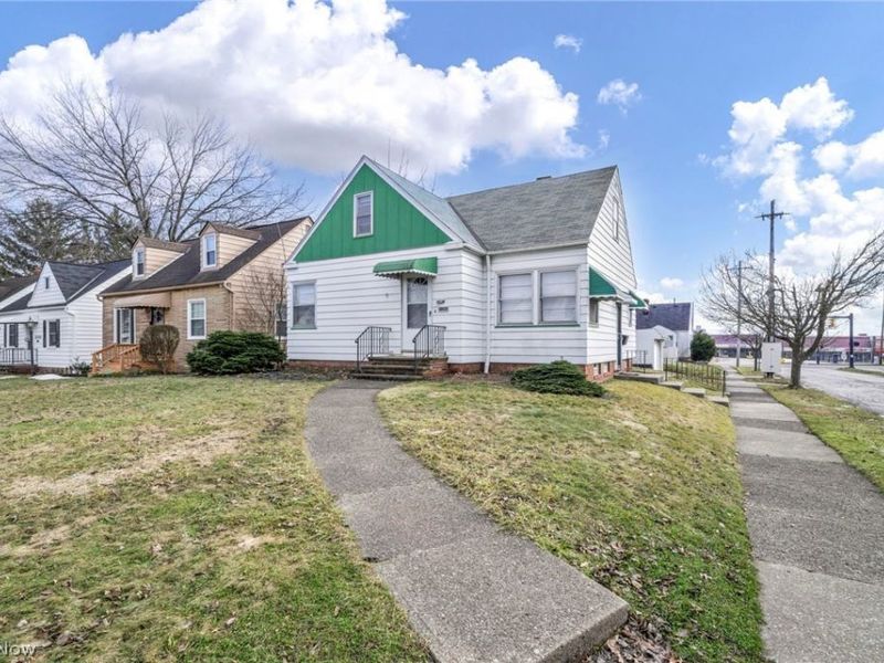 21202 Gardenview Drive, Maple Heights, OH 44137 Photo 5