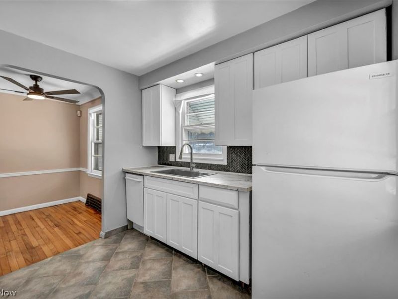 21202 Gardenview Drive, Maple Heights, OH 44137 Photo 9