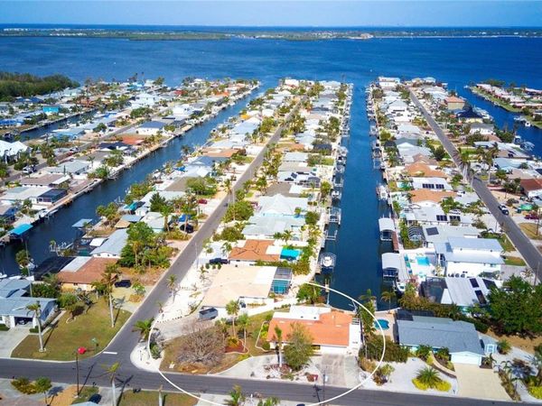 9820 ROYAL PALM DRIVE, BRADENTON, FL 34210