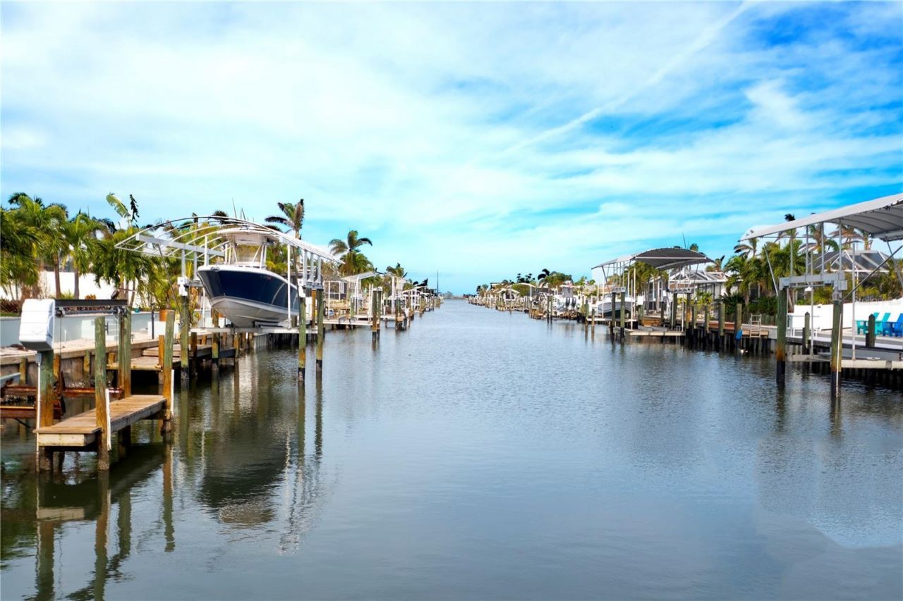 9820 Royal Palm Drive, Bradenton, FL 34210 Photo