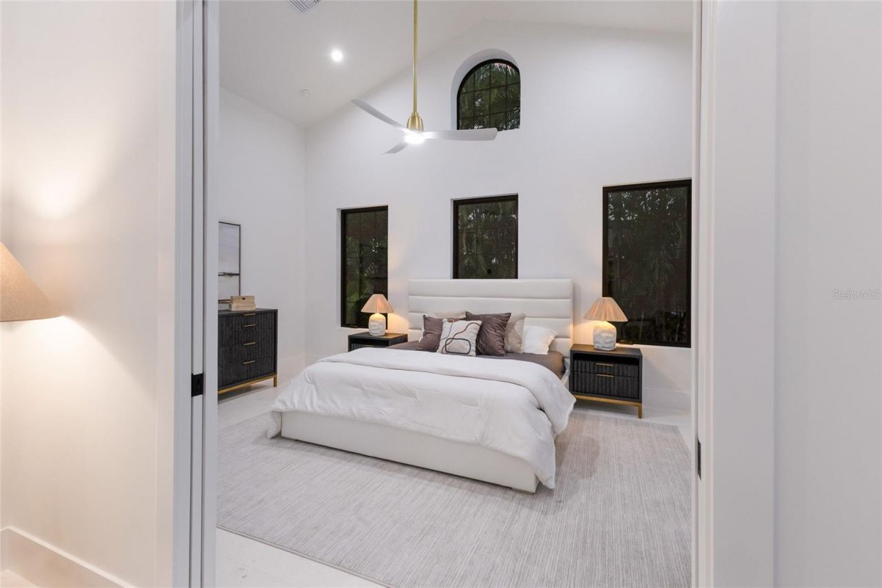 329 Bird Key Drive, Sarasota, FL 34236 Photo