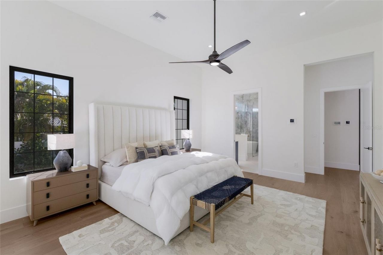 329 Bird Key Drive, Sarasota, FL 34236 Photo