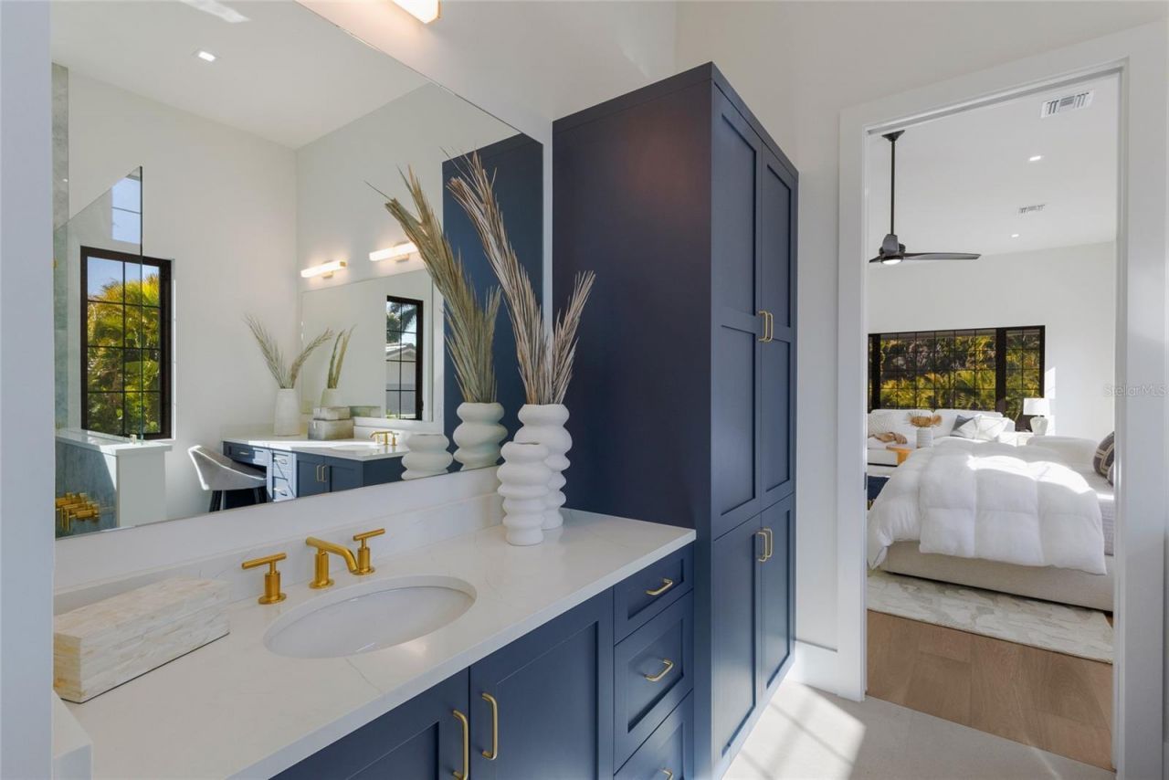 329 Bird Key Drive, Sarasota, FL 34236 Photo