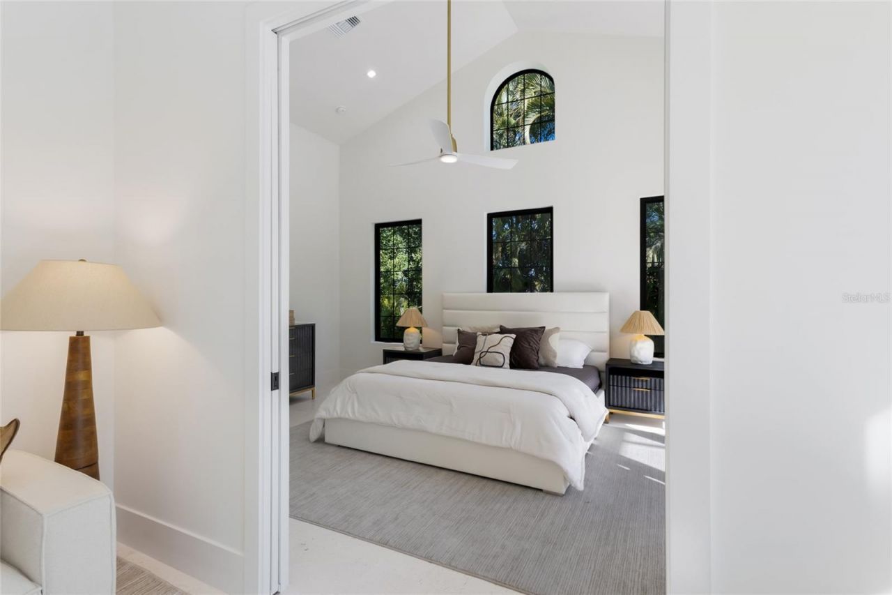 329 Bird Key Drive, Sarasota, FL 34236 Photo